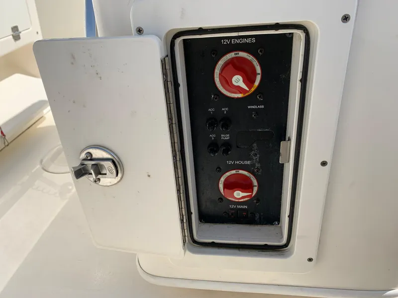 Slide: The Image of Battery switch on a 2020 Cobia 237 Center Console boat. - 19