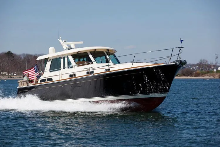 The Image of 2015 Sabre 48 Salon Express - Image 1 - 1