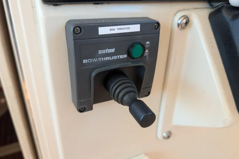 Slide: The Image of Bow thruster control panel on 2004 Albin 30 Family Cruiser boat. - 16