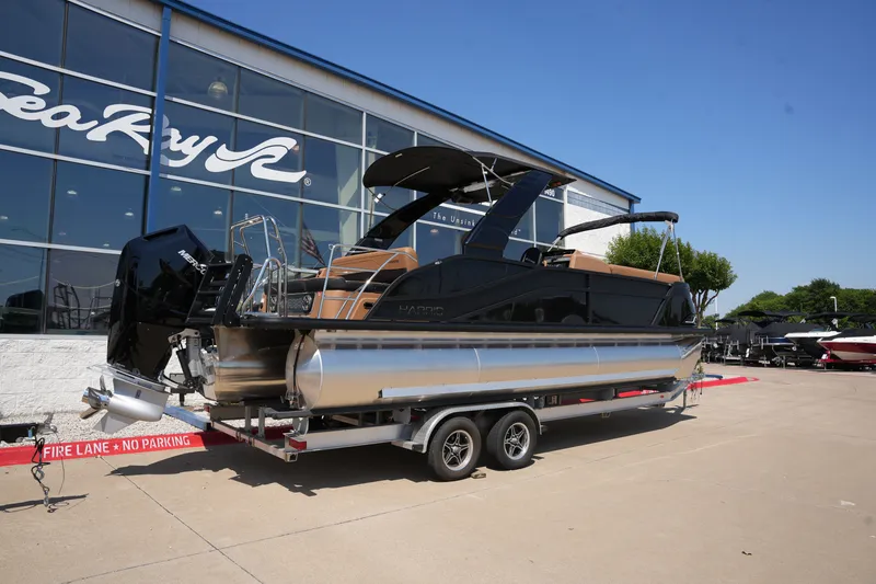 Slide: The Image of Harris Grand Mariner 250 2026 - 3