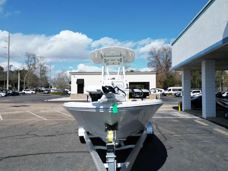 Slide: The Image of Pathfinder 2500 Hybrid 2026 - 11