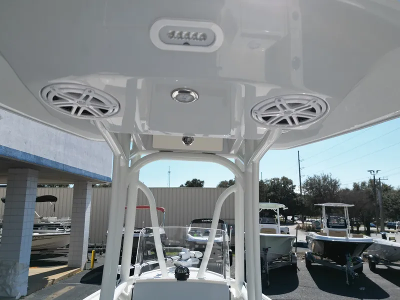 Slide: The Image of Pathfinder 2500 Hybrid 2026 - 17