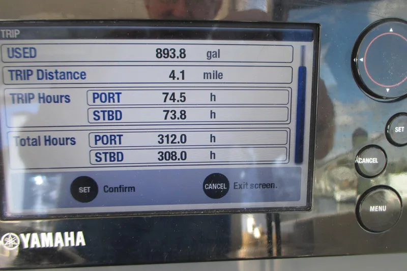 Slide: The Image of Yamaha display showing trip data for 2013 Pursuit SC 365i Sport Coupe. - 18