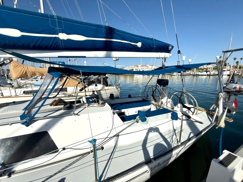 Slide: The Image of Custom Fast Yachts 42 2002 - 10