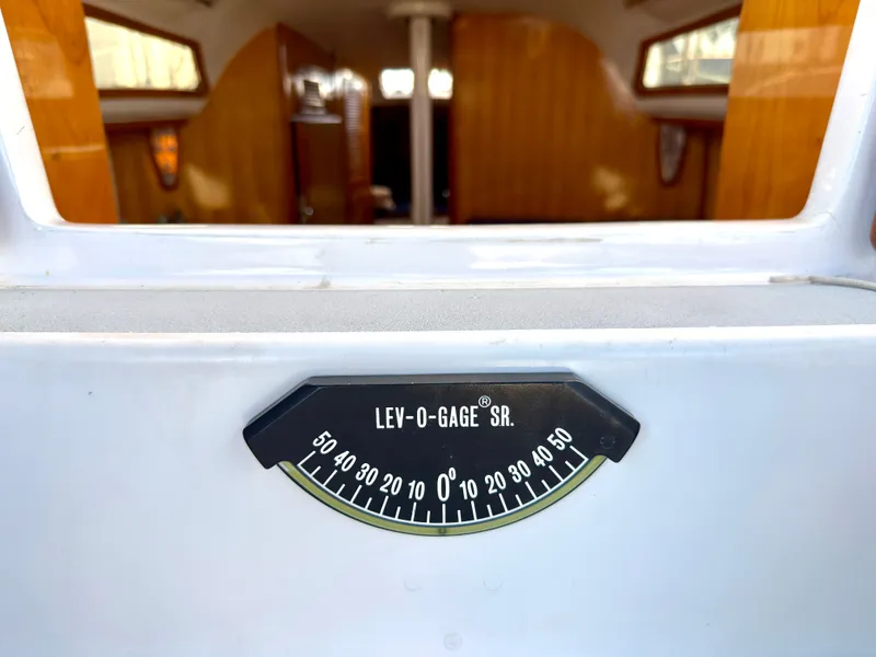 Slide: The Image of Custom Fast Yachts 42 2002 - 22