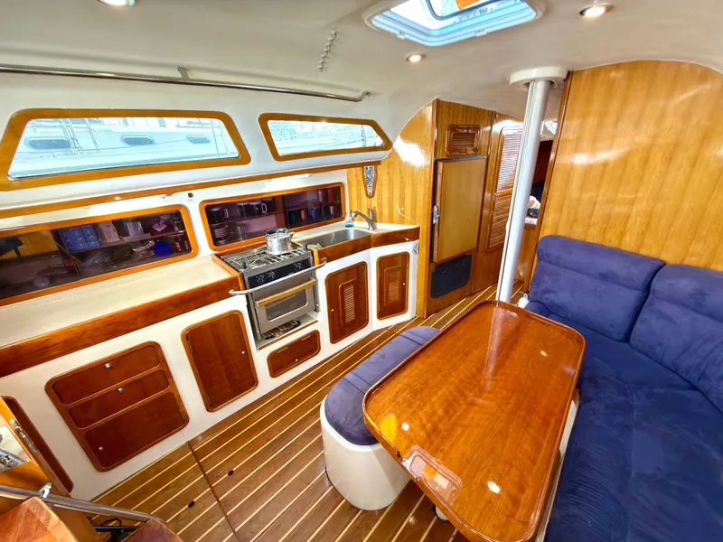 Slide: The Image of Custom Fast Yachts 42 2002 - 28