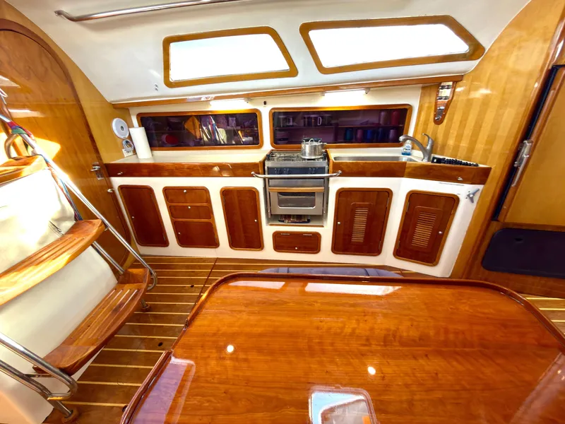 Slide: The Image of Custom Fast Yachts 42 2002 - 32