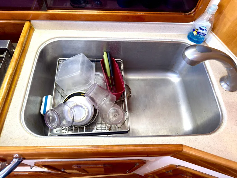 Slide: The Image of Custom Fast Yachts 42 2002 - 37