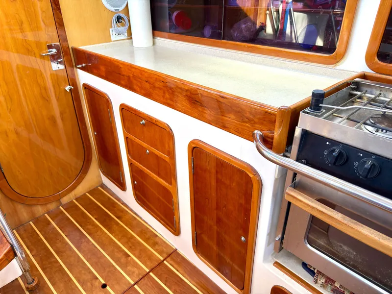 Slide: The Image of Custom Fast Yachts 42 2002 - 39