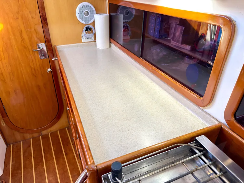 Slide: The Image of Custom Fast Yachts 42 2002 - 40