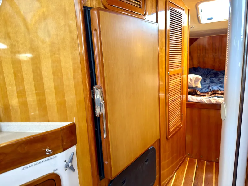 Slide: The Image of Custom Fast Yachts 42 2002 - 41