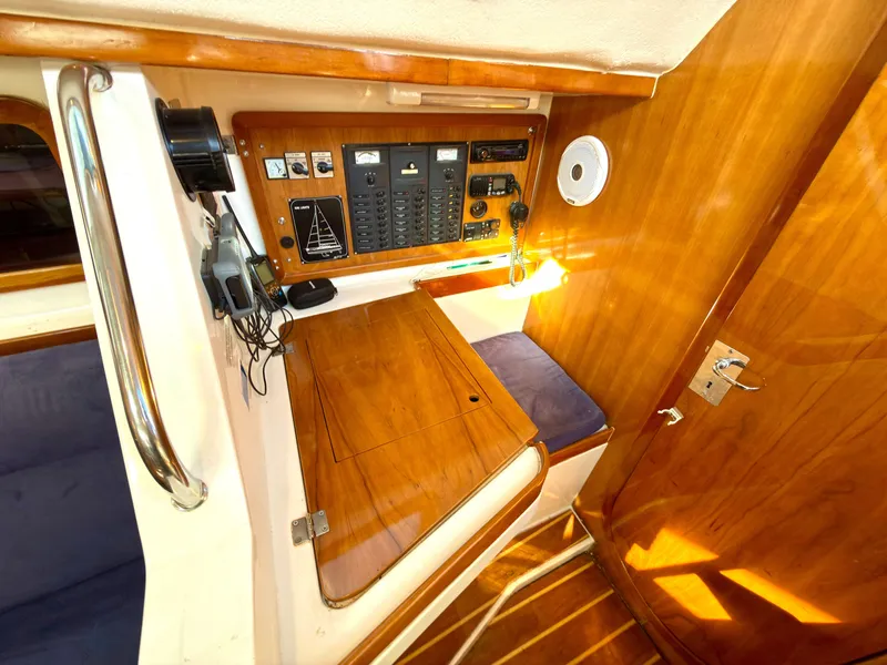 Slide: The Image of Custom Fast Yachts 42 2002 - 46