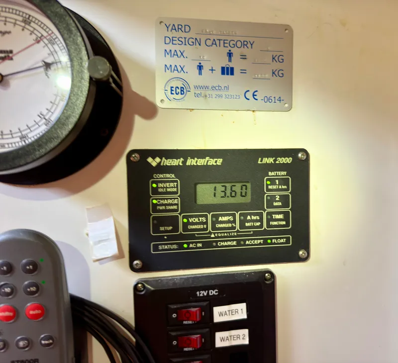 Slide: The Image of Custom Fast Yachts 42 2002 - 50