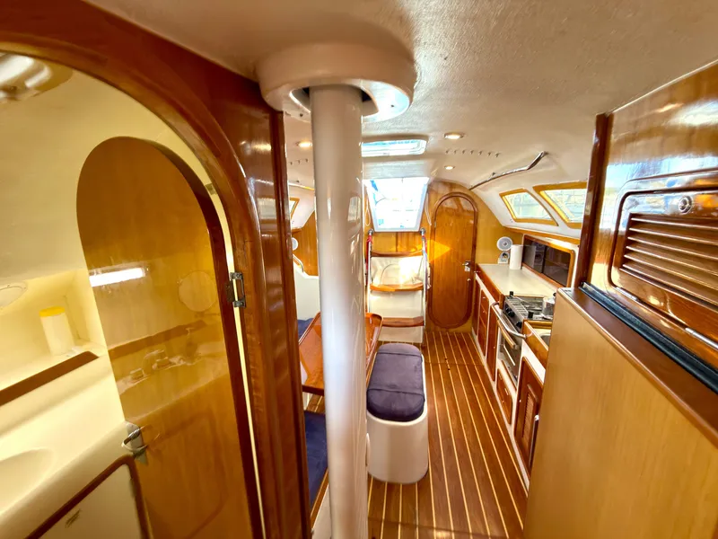 Slide: The Image of Custom Fast Yachts 42 2002 - 51