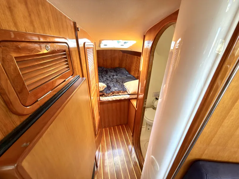 Slide: The Image of Custom Fast Yachts 42 2002 - 54