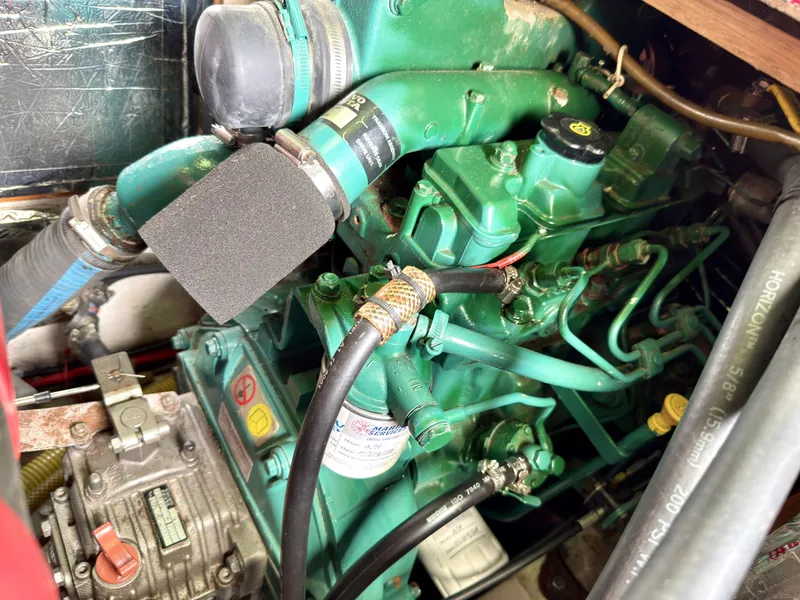 Slide: The Image of Custom Fast Yachts 42 2002 - 70