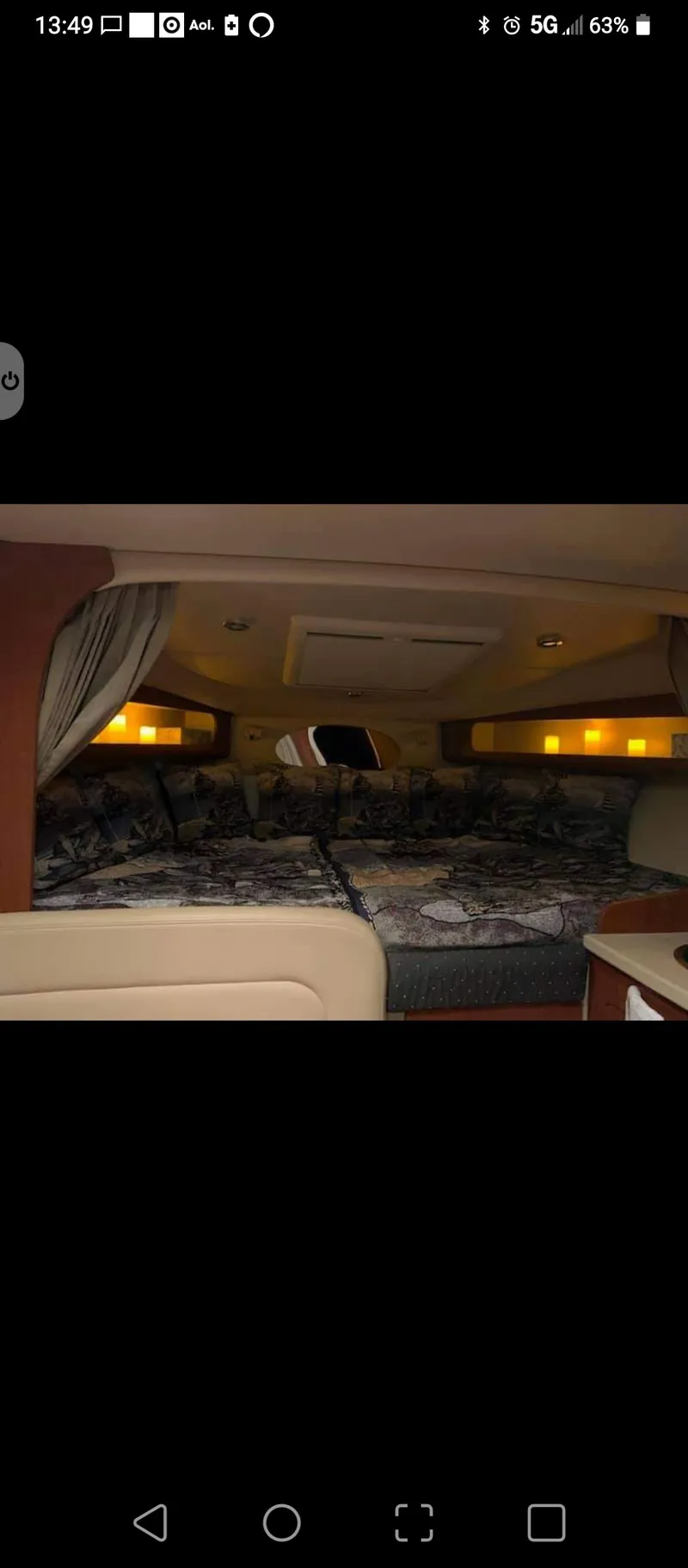 Slide: The Image of Interior of 2004 Chaparral Signature 270 yacht cabin. - 8
