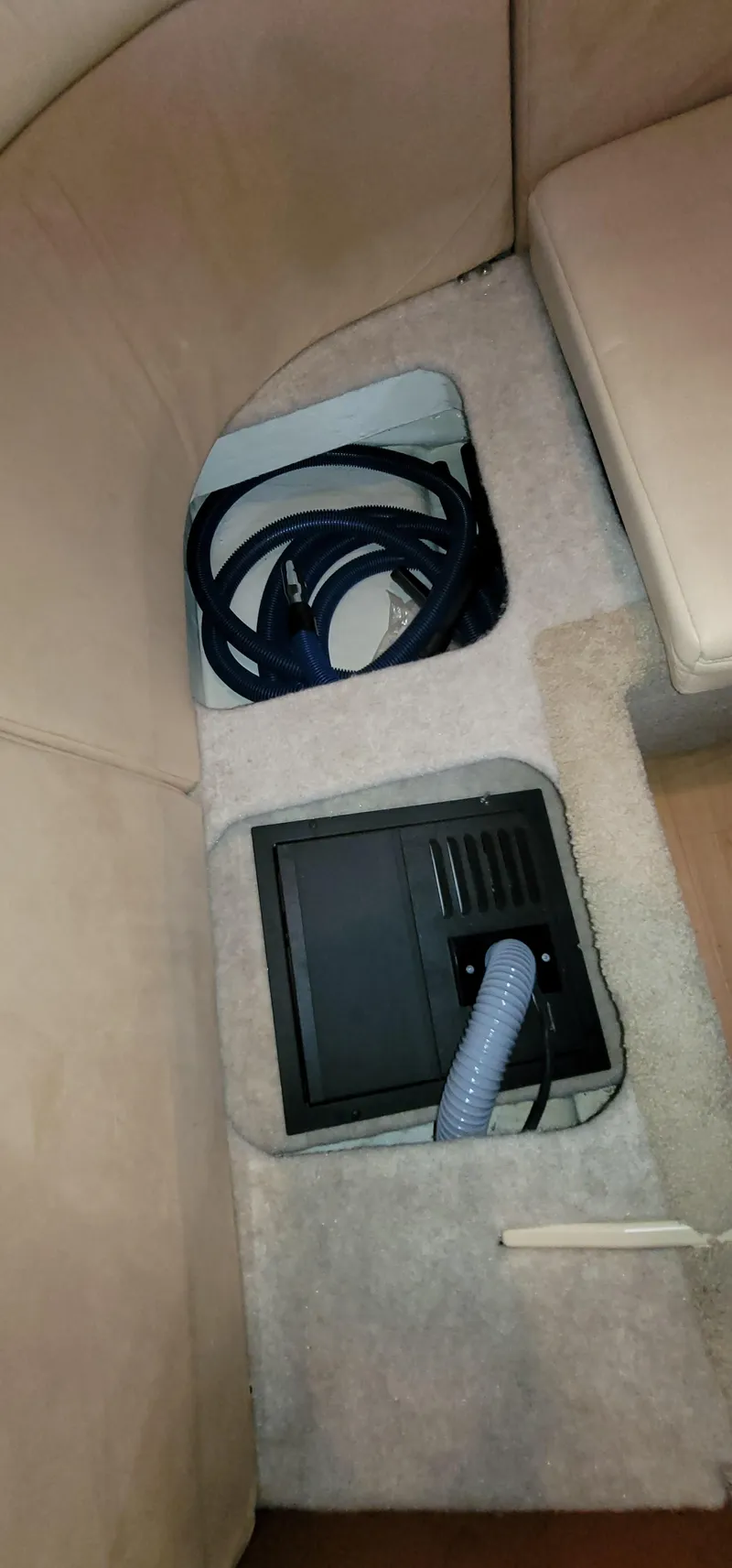 Slide: The Image of Interior of 2012 Formula 37 Performance Cruiser with cables and equipment. - 28