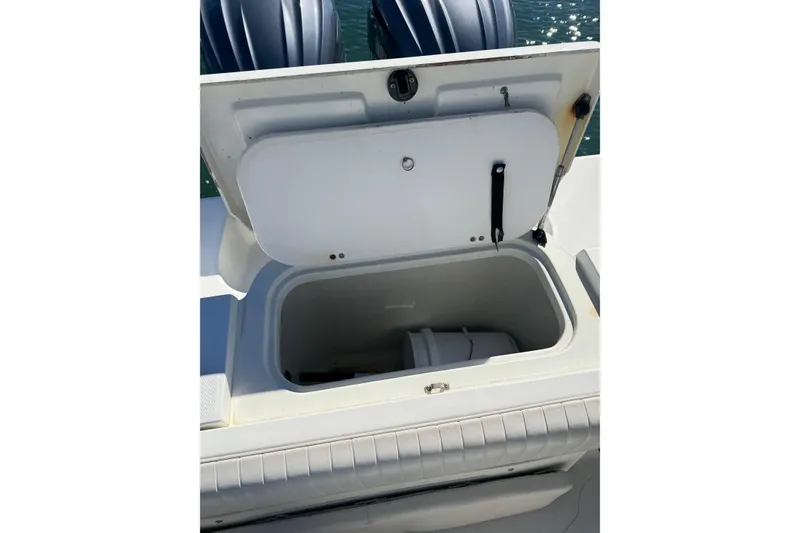 Slide: The Image of Open storage compartment on 2001 Hydra-Sports Vector 2390 CC boat. - 9
