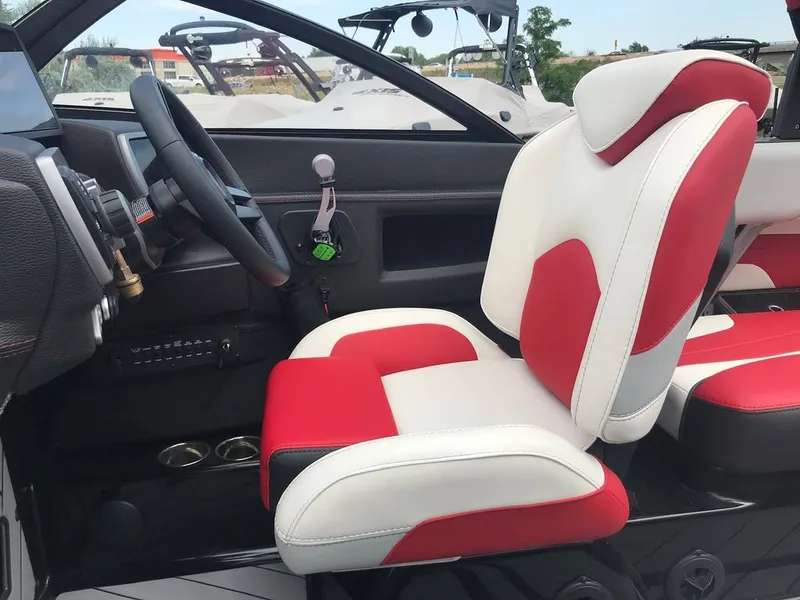 Slide: The Image of Malibu Wakesetter 22 MXZ 2019 - 5