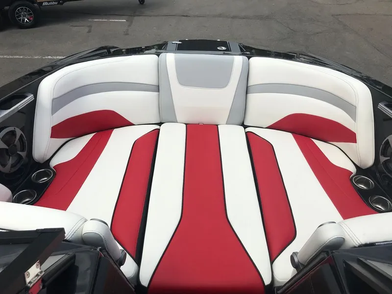 Slide: The Image of Malibu Wakesetter 22 MXZ 2019 - 7