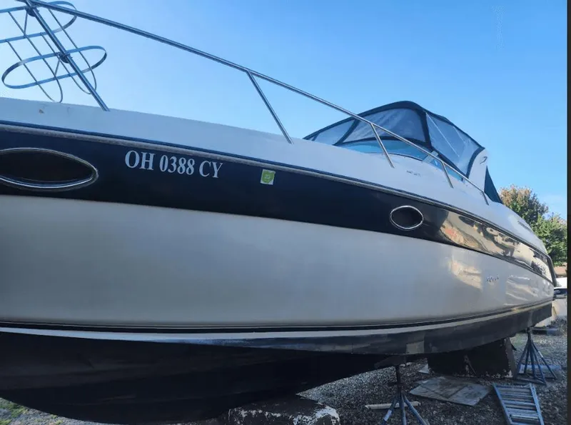 The Image of Regal Commodore 322 1995 - 0