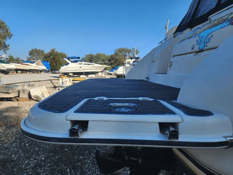 Slide: The Image of Regal Commodore 322 1995 - 3