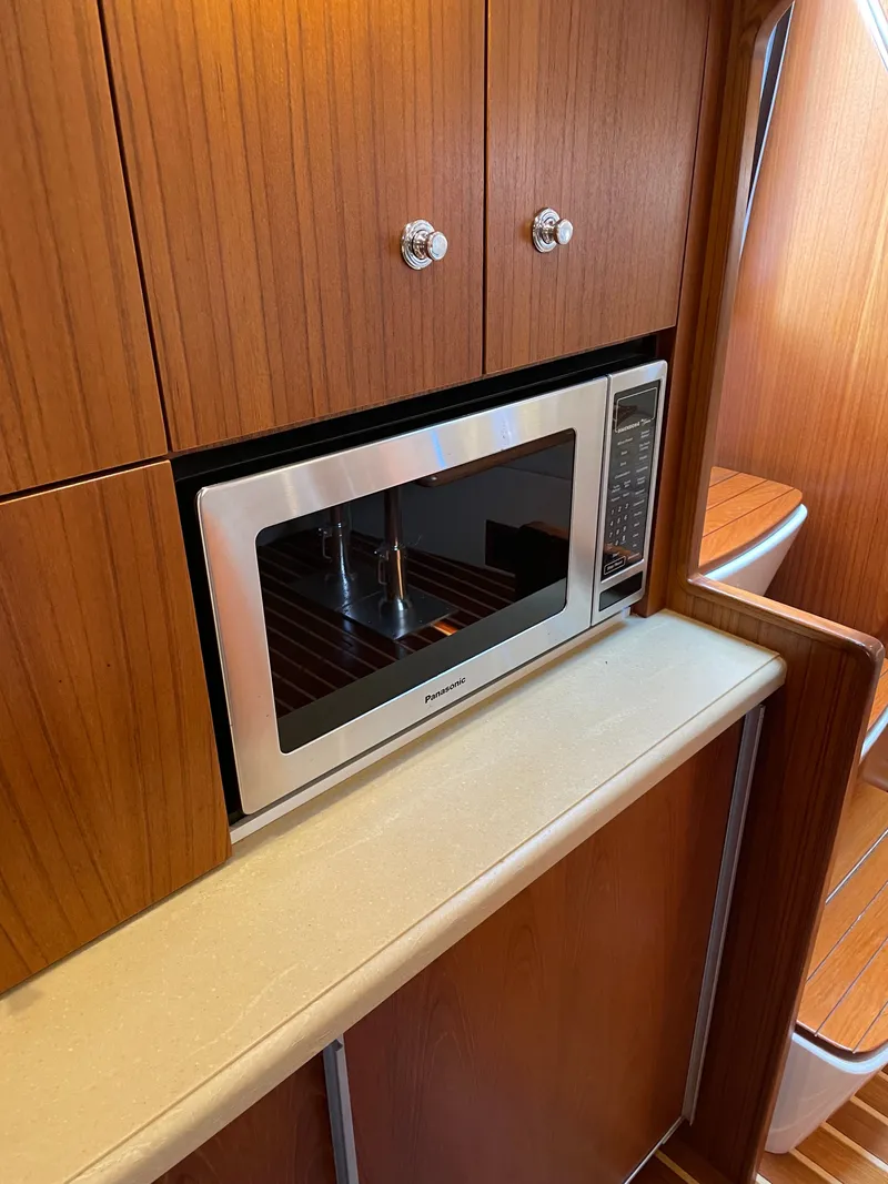 Slide: The Image of Water filtration system in 2004 Tiara Yachts 42 Open. - 21