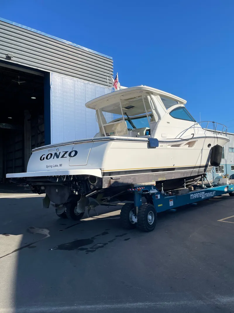 Slide: The Image of Tiara 42 Open 2004 - 27