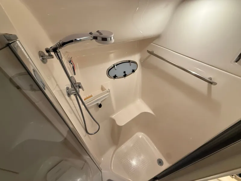 Slide: The Image of Shower in Tiara Yachts 42 Open, 2004 model. - 36