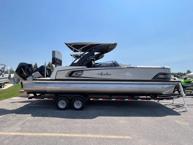 The Image of 2023 Avalon Excalibur 2785 LTD Twin QL 1 - 1