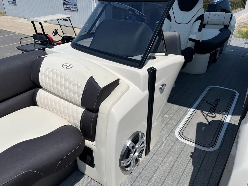 Slide: The Image of 2023 Avalon Excalibur 2785 LTD Twin QL 14 - 14