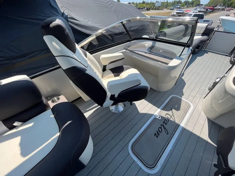 Slide: The Image of 2023 Avalon Excalibur 2785 LTD Twin QL 7 - 7