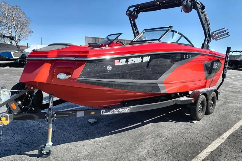 The Image of Heyday Wake Boats WT-2DC 2023 - undefined