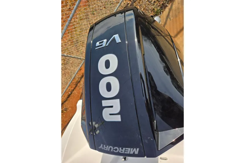 Slide: The Image of Mercury 200 V6 outboard engine on 2024 Aquasport 2200 Center Console boat. - 9