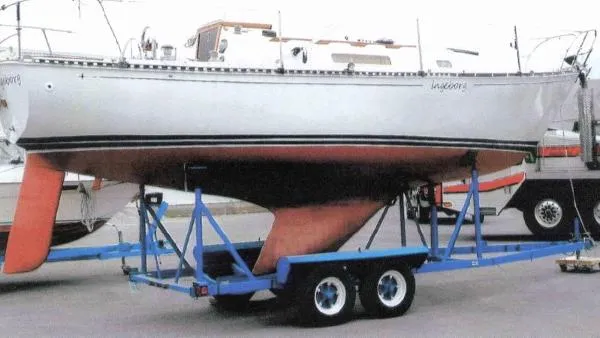 Slide: The Image of C&C 27 Sloop 1974 - 0