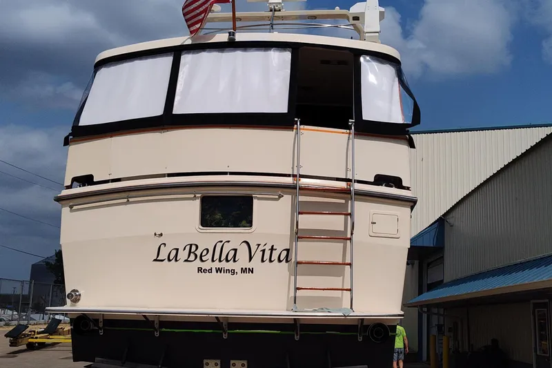 Slide: The Image of 1990 Jefferson 52 Marquessa ED yacht "La Bella Vita" docked in Red Wing, MN. - 6
