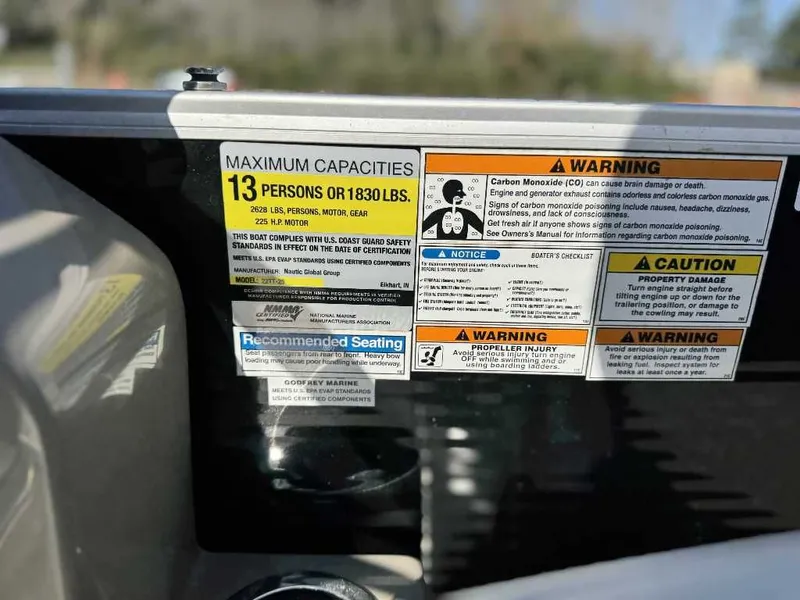 Slide: The Image of Godfrey SW 220 Premium 2016 - 12