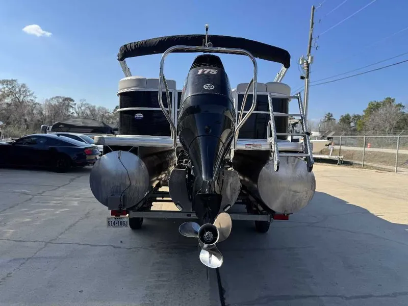 Slide: The Image of Godfrey SW 220 Premium 2016 - 3