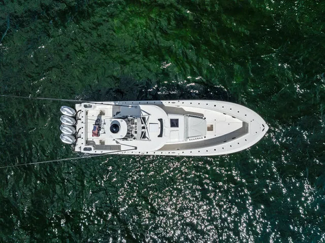 Slide: The Image of SeaVee 420Z 2023 - 31