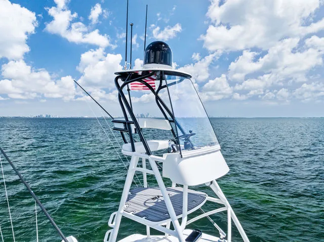 Slide: The Image of SeaVee 420Z 2023 - 35