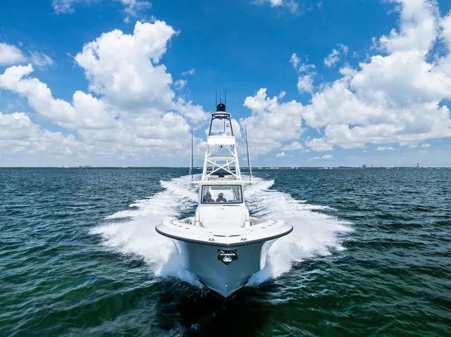 Slide: The Image of SeaVee 420Z 2023 - 40
