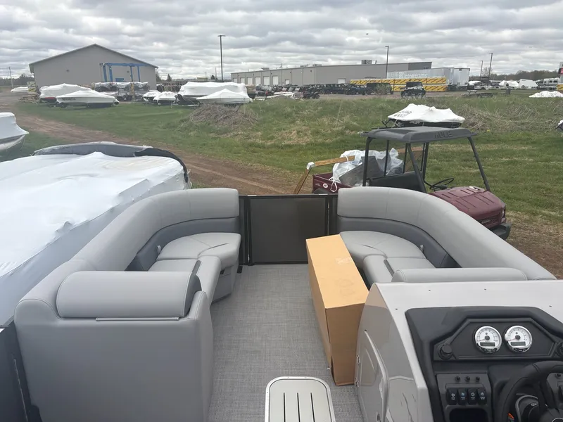 Slide: The Image of Interior of a 2026 Bentley Pontoons LEGACY 223 NAVIGATOR TRI-TOON. - 3