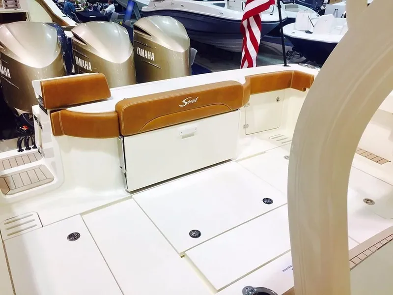 Slide: The Image of Scout 380 LXF 2022 - 20