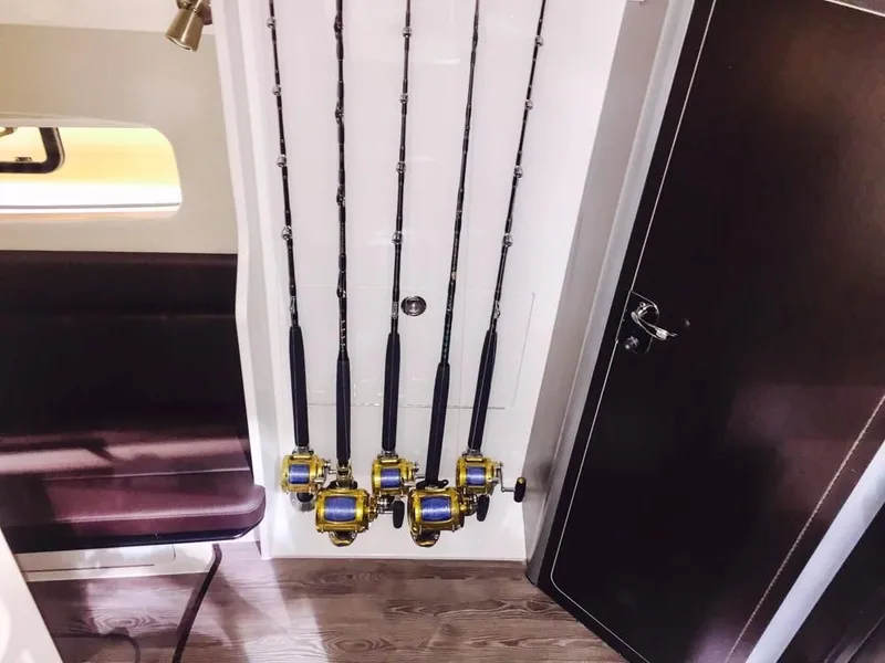 Slide: The Image of Scout 380 LXF 2022 - 26