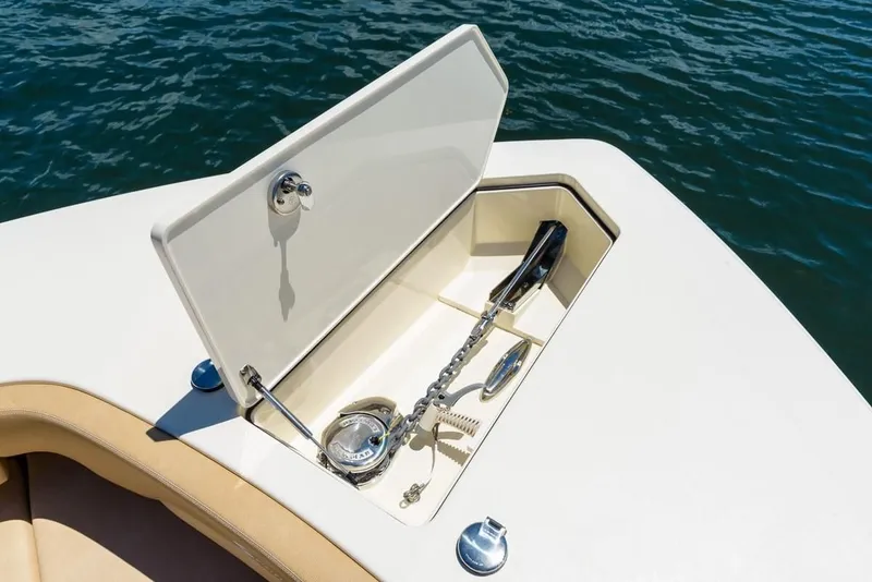 Slide: The Image of Scout 380 LXF 2022 - 28