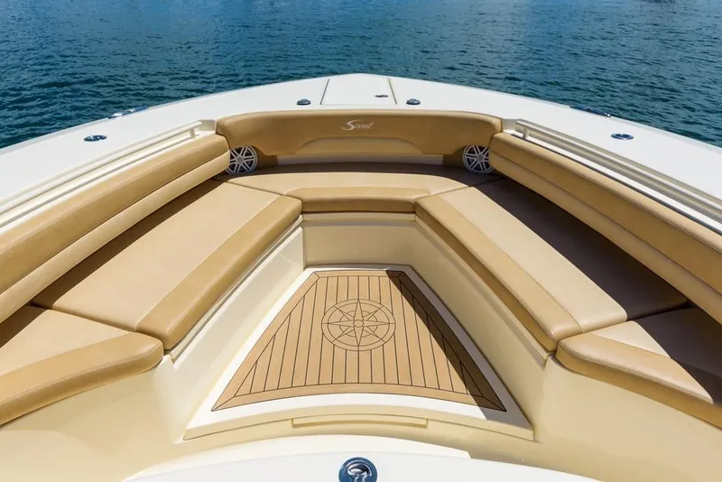 Slide: The Image of Scout 380 LXF 2022 - 29