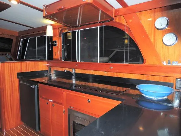 Slide: The Image of Lowell Brothers Flybridge Sedan 2019 - 7
