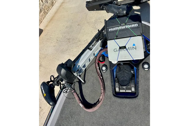 Slide: The Image of 2021 Skeeter FXR21 boat with Humminbird and Garmin electronics on deck. - 4