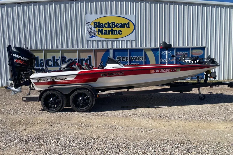 The Image of 2018 Blazer 625 Pro Elite boat at BlackBeard Marine dealership. - 1